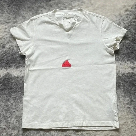 🔥4/$20 adidas CL T-Shirt - Picture 1 of 12